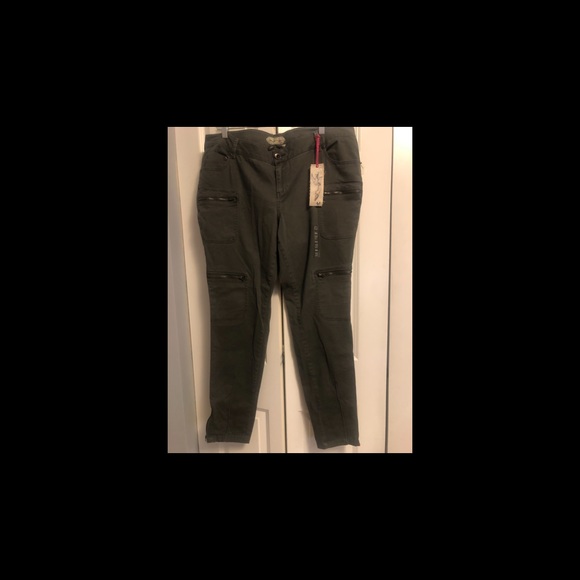 Classic Boom Boom Jeans - Picture 1 of 12